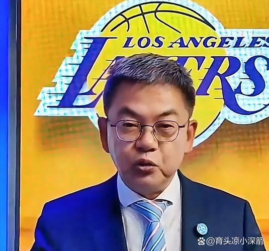 苏群：杨瀚森打第二中锋这个起点很好 约基奇一开始也不打首发
