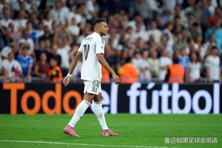 德尚:姆巴佩伤势没有恶化,但被换下前他脚踝受伤的地方又被撞了