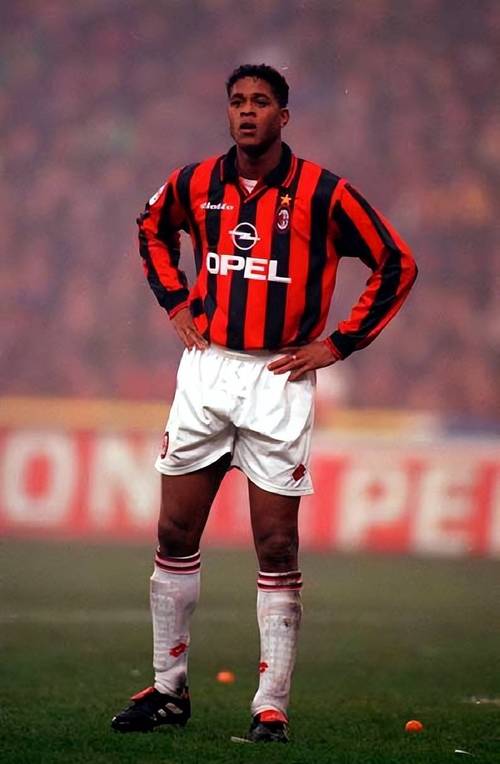 克鲁伊维特:对无缘世界杯承担全部责任 真正的进步需要时间