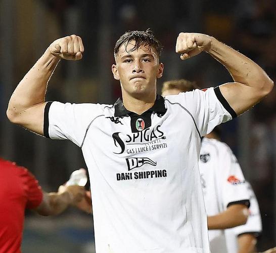 20岁3个月16天!F-埃斯波西托成为意大利正式比赛进球第6年轻国脚