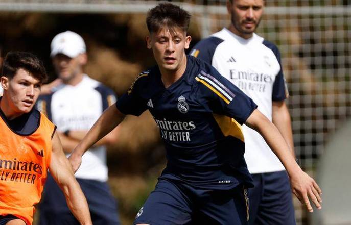 图片报:皇马阿森纳曼城米兰等多家豪门有意22岁德国后卫布朗