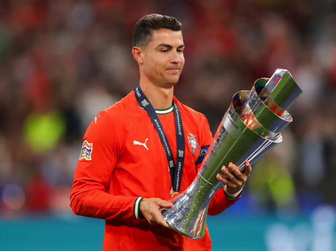 加冕世预赛射手王！C罗社媒：很自豪为葡萄牙达成独特里程碑