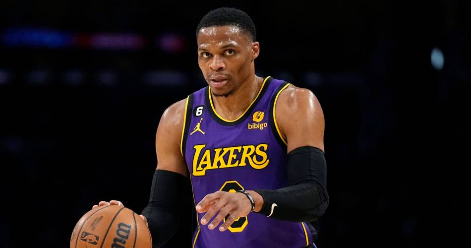 威少拒签湖人球衣？美网友：有些篇章最好别署名 他真的无法接受