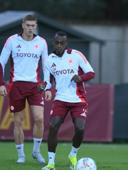 详细阅读:多夫比克:最近主场比赛对我们来说不理想 这个进球对我非常重要 多夫比克:最近主场比赛对我们来说不理想 这个进球对我非常重要