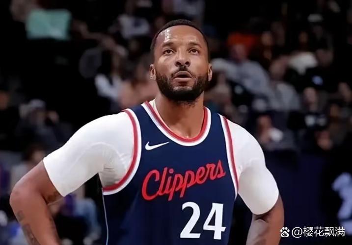 鲍威尔：在登威卡乔等球星身边打球易被忽视 即使我场均20分8助