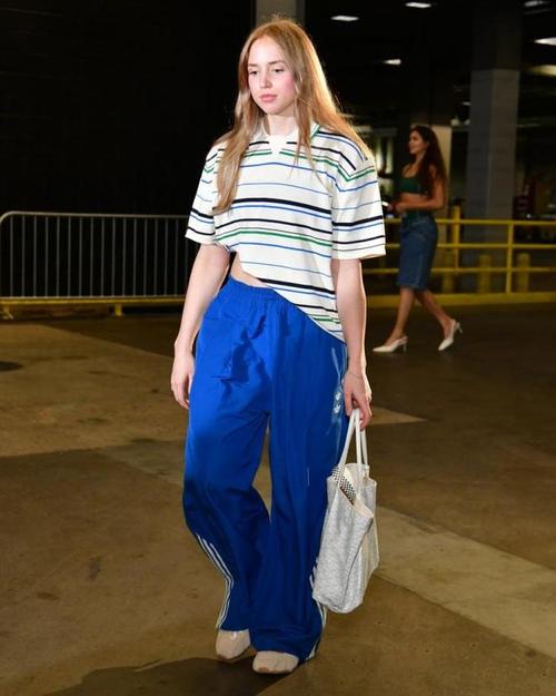 现在是单身！萨格斯直播中透露已经和WNBA球员海莉·范丽丝分手