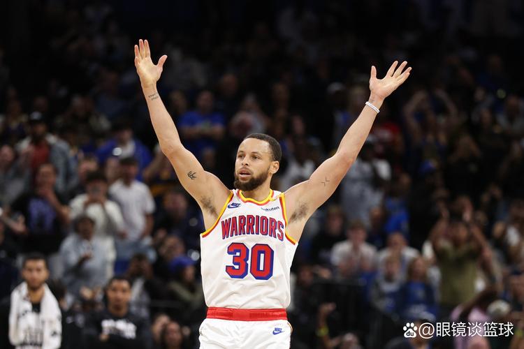 罚球不超1次砍30+场数:库里24次历史第1 克莱20次第2 CJ3 欧文4